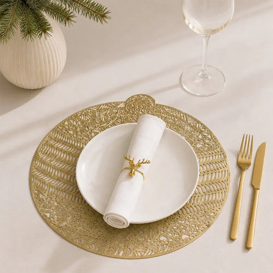 Set mit 4 goldenen Rentier-Hirsch-Serviettenringen