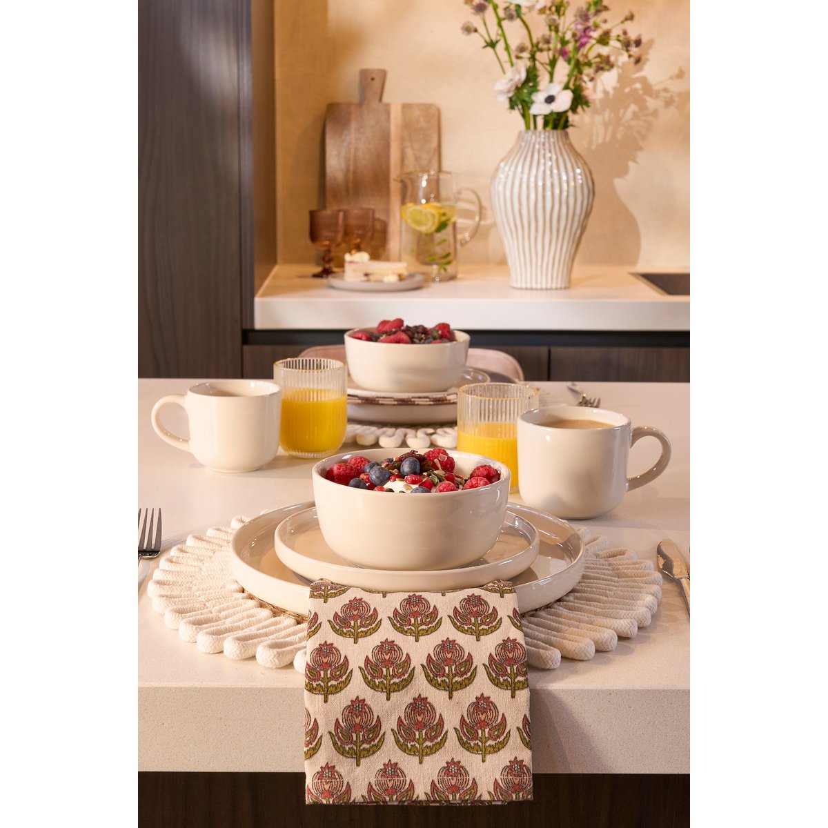 Ozi Descrises Set 4 Personen - Stein gut - off -White - Pimis living by Konceptpunkt