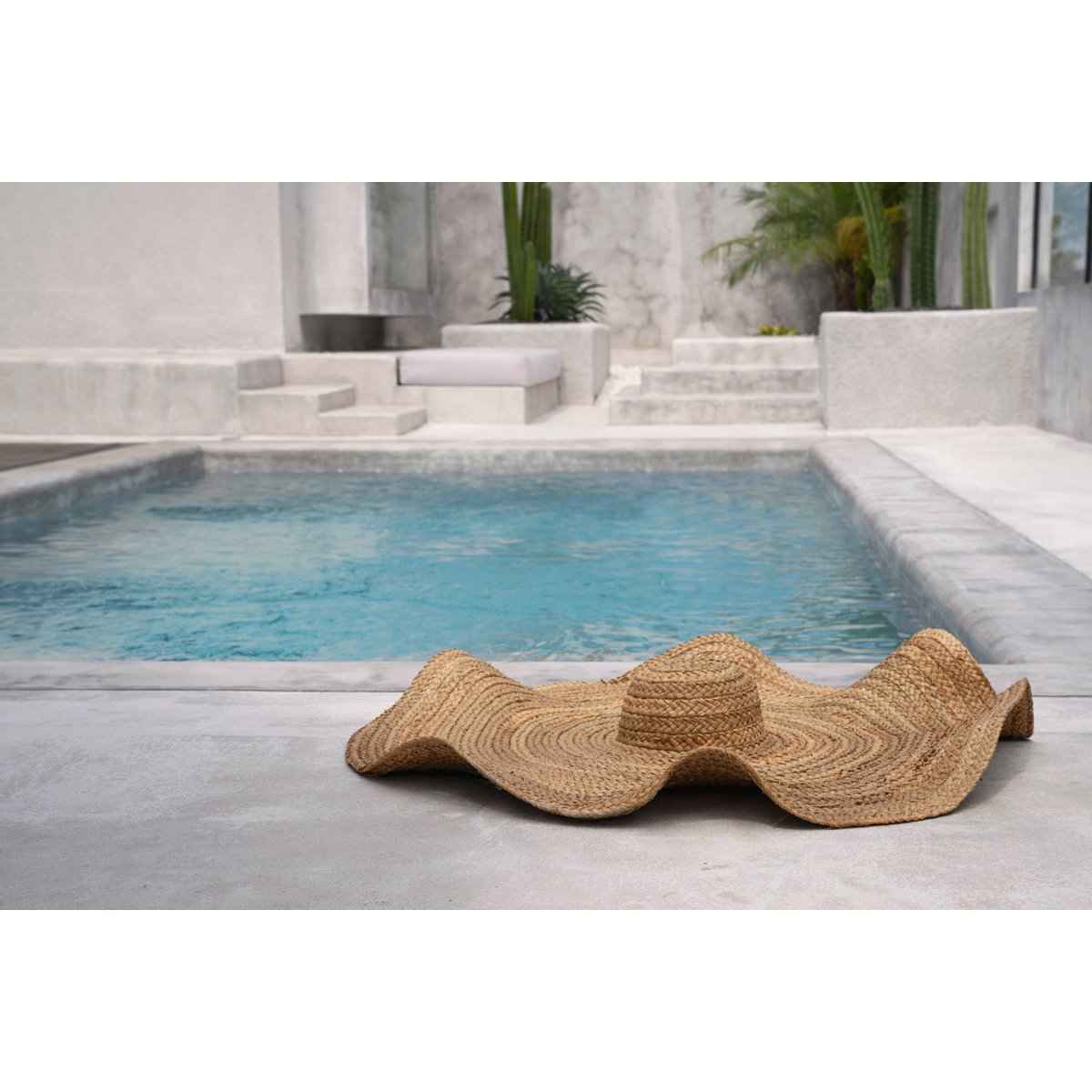 Der Lolita-Hut Bazar Bizar Living
