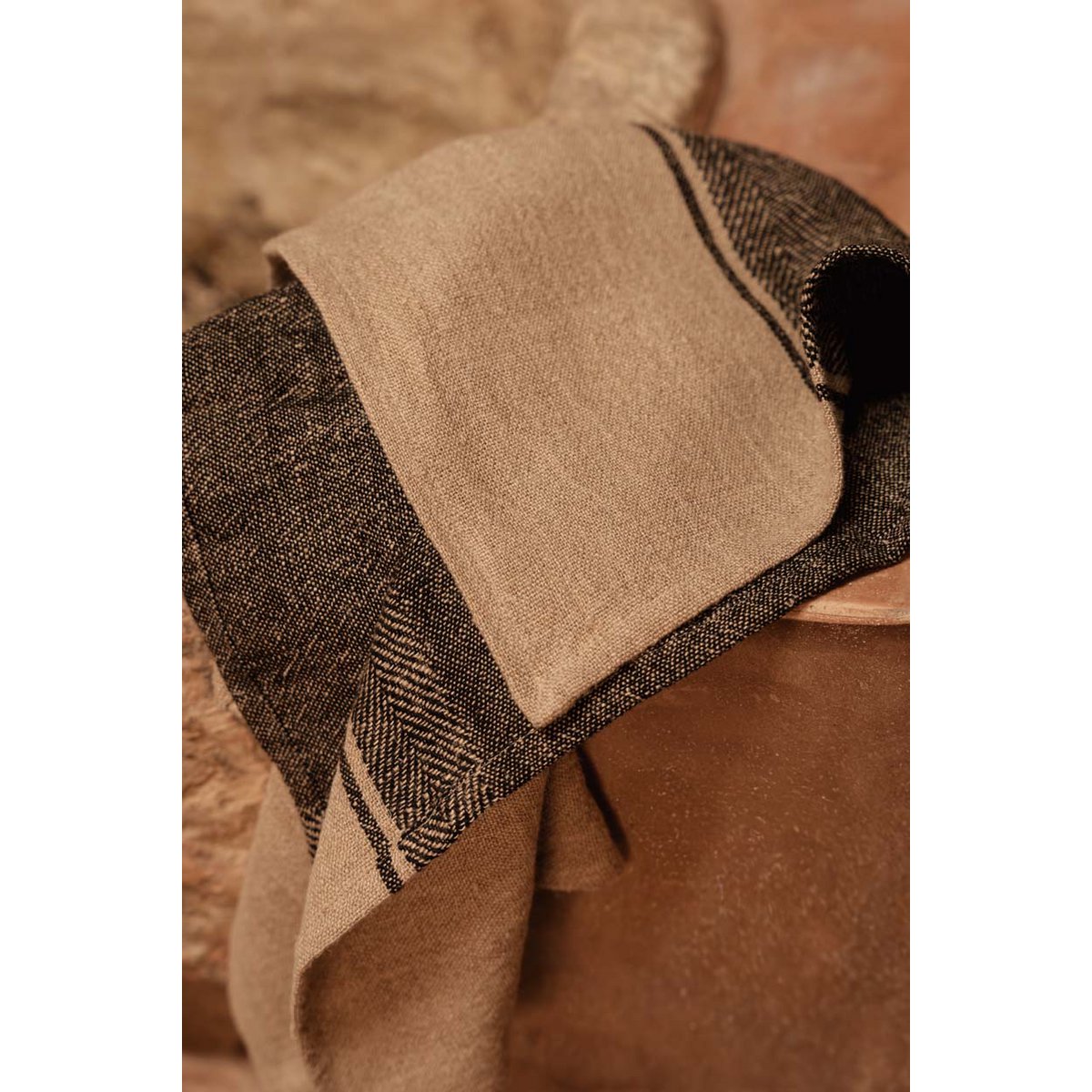 The Linen Moody Küchentuch – Naturschwarz – 50 x 70 - Pimis Living