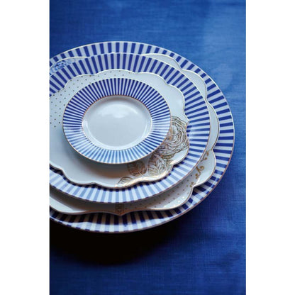 Mini Cake Tray Royal White 24x24cm - Pimis Living