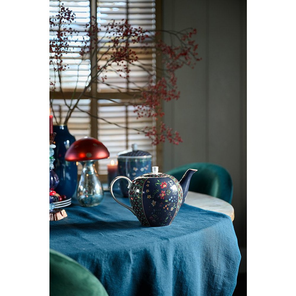 Teapot Berry Blues Blue 1.6ltr - Pimis Living