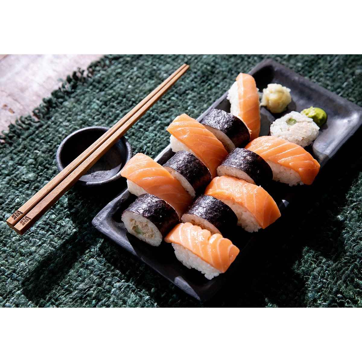 The Burned Sushi Teller - Schwarz - L Bazar Bizar Living