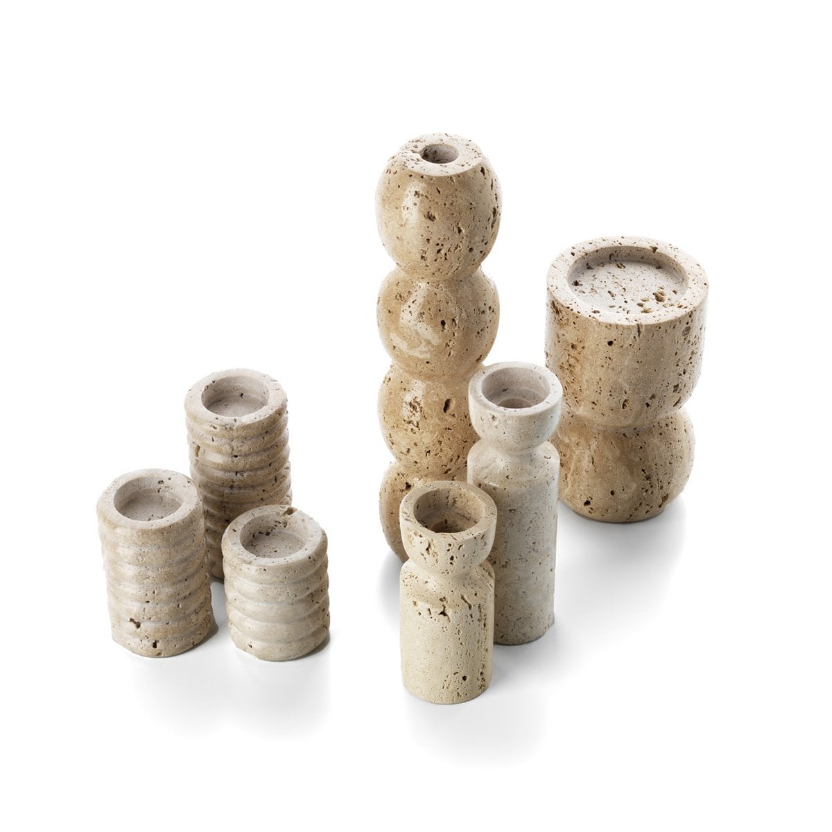 Der Travertin-Totem-Kerzenhalter – Beige – L - Pimis Living