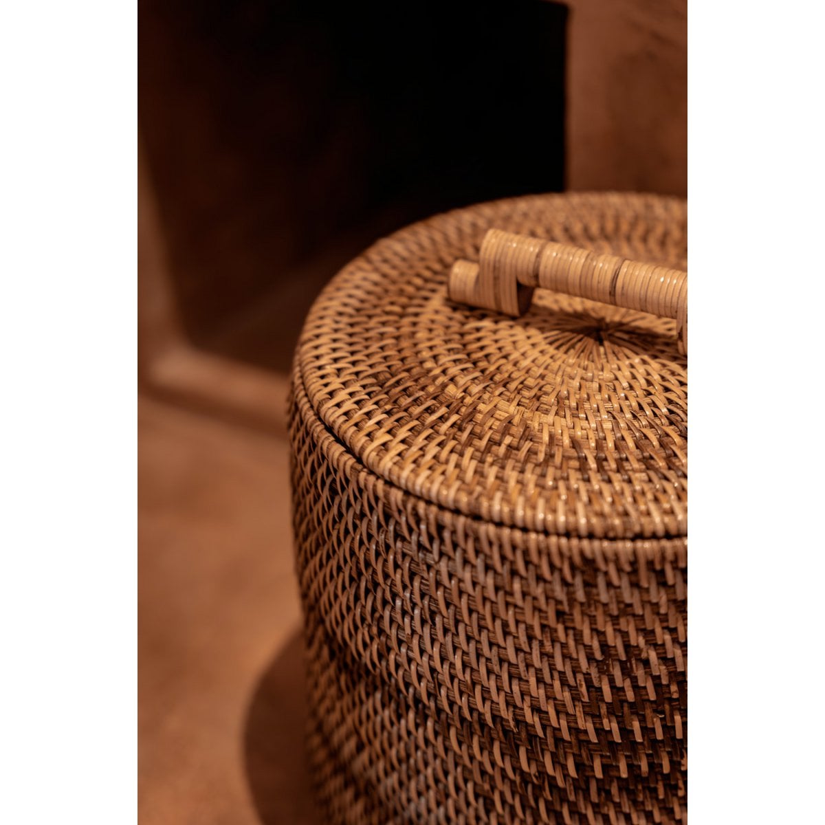 Der Rattan-Mülleimer niedrig – Naturbraun - Pimis Living
