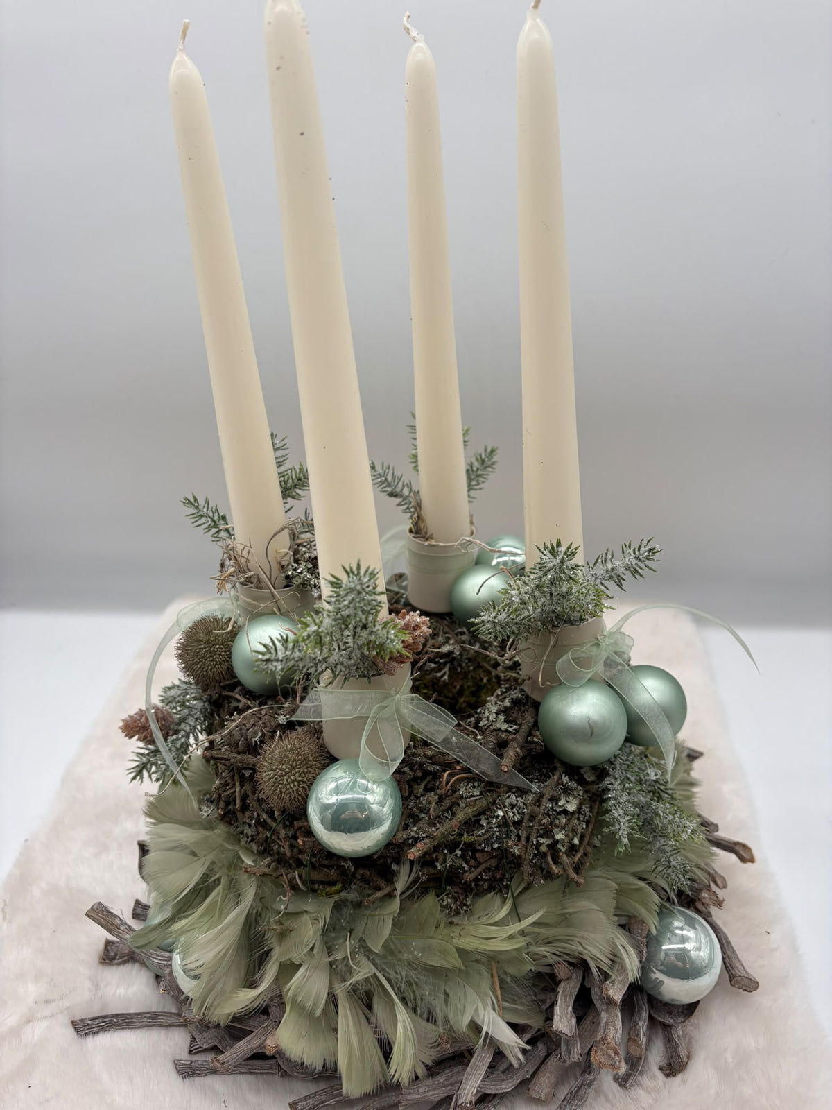 Adventskranz Reben / Moos / Federn mit 4 Kerzen