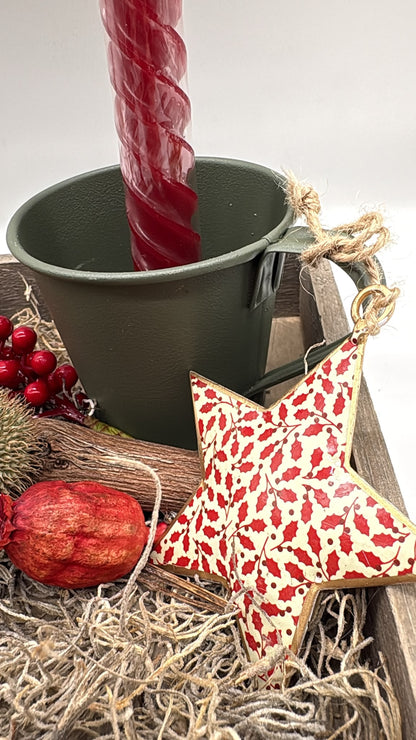 Adventgesteck, Blechtasse mit 1 Spitzkerze in Rot