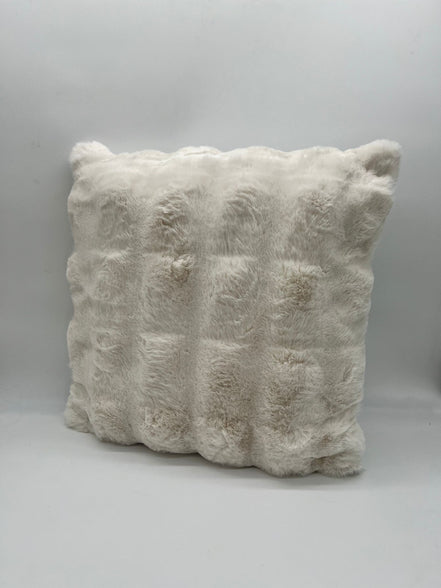 Kissen Eloise weiß Kunstfell 45 x x45 cm