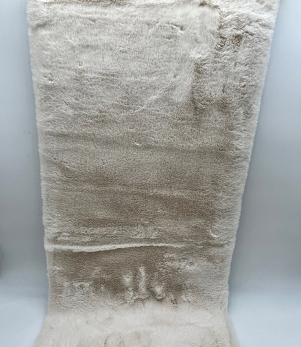 Tischläufer aus Plüsch weiß 160 x 40 cm