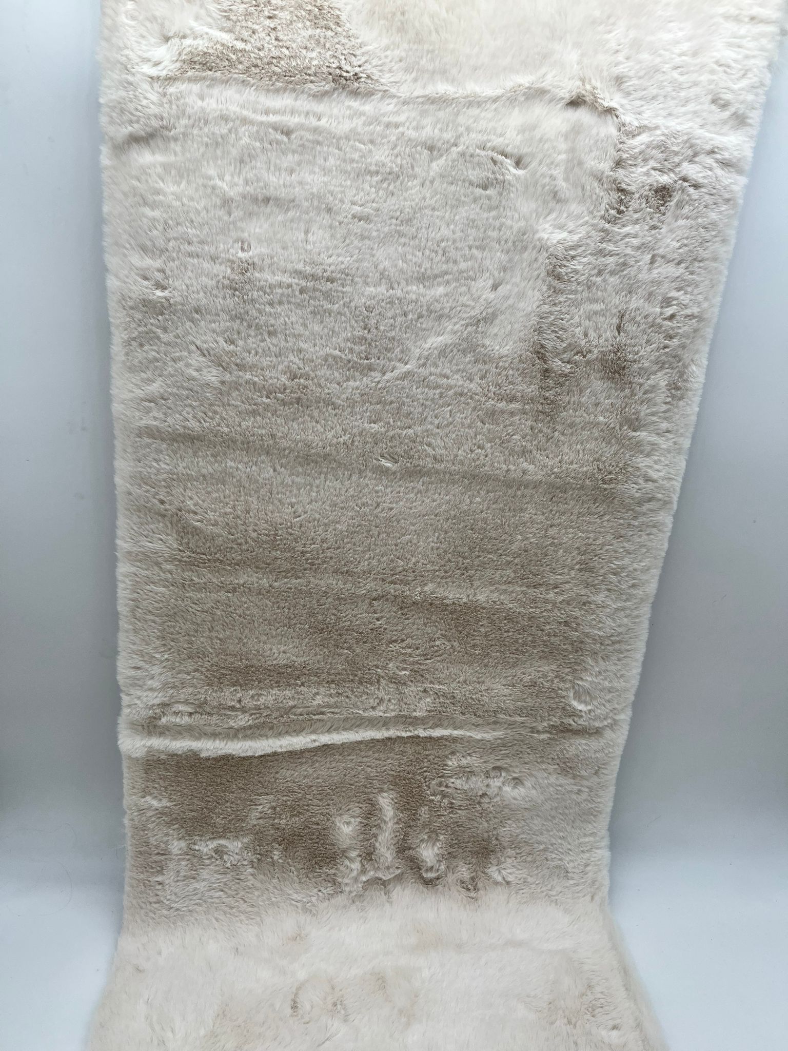 Tischläufer aus Plüsch weiß 160 x 40 cm