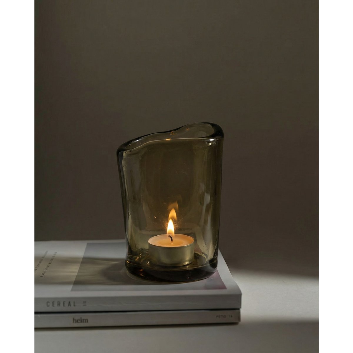 Der Nocturne-Kerzenhalter – Anthrazit – L - Pimis Living