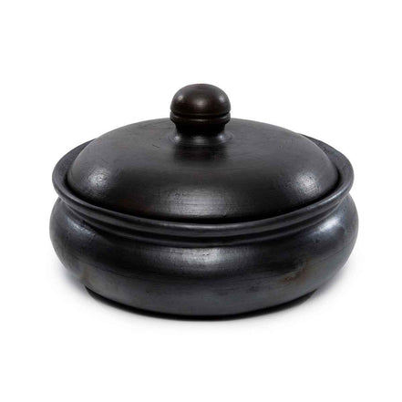 Der verbrannte Currytopf - Schwarz Bazar Bizar Living