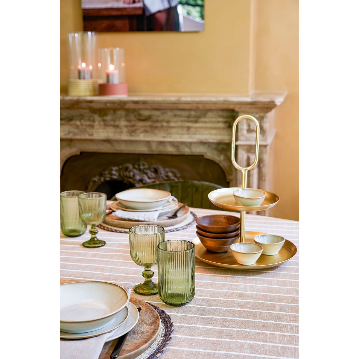 Rama Etagere 2 Ebenen – L28 x B28 x H36 cm – Metall – Gold