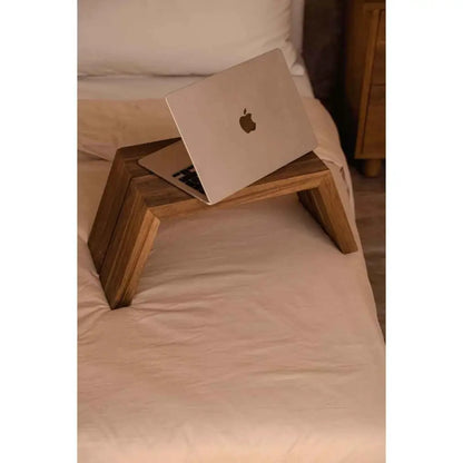 Der Ashley Cocoon Tisch – Natur