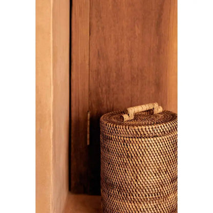 Der Rattan-Mülleimer hoch – Naturbraun