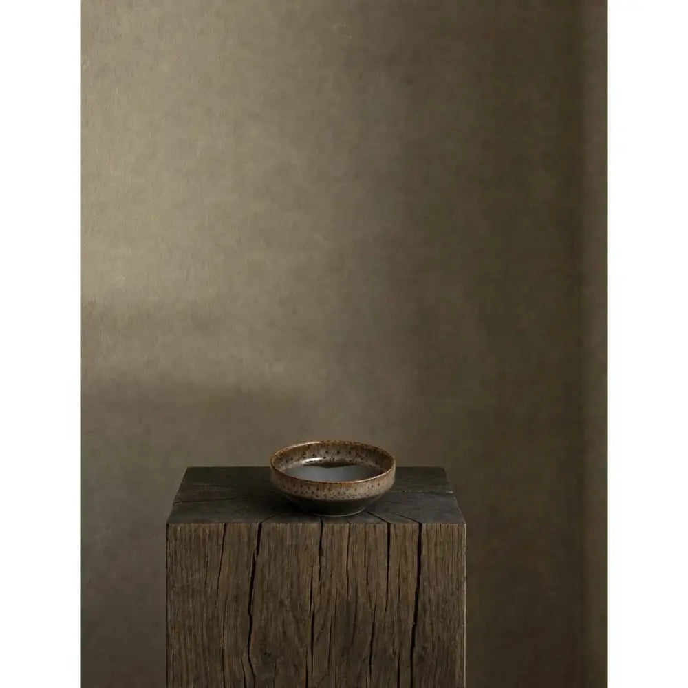 Die Kyoto Low Bowl – Dunkelbrauner Schlamm – M