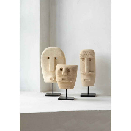 Der Sumba-Stein %2323 auf dem Ständer Bazar Bizar Living