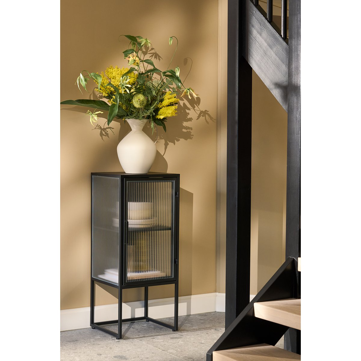 Clifton -Aufbewahrungsschrank mit Türen - L38 x B35 x H90 cm - Metall - Schwarz - Pimis living by Konceptpunkt