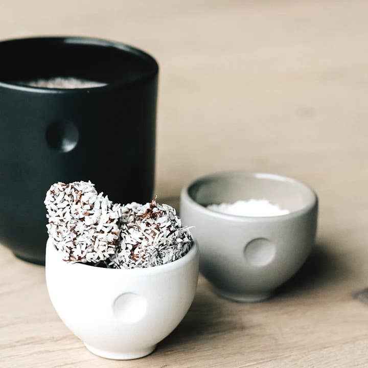 Handgemachte Keramik Espresso Tasse Ruhepunkt: Sand-grau - Pimis Living