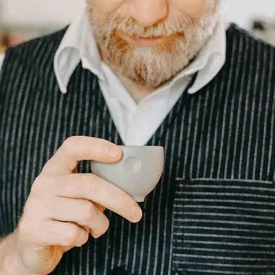 Handgemachte Keramik Espresso Tasse Ruhepunkt: Sand-grau