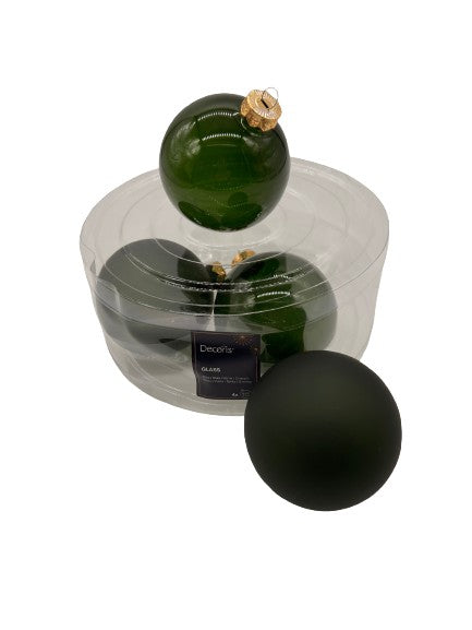 Weihnachtskugeln aus Glas in der Box mit 4 Kugeln