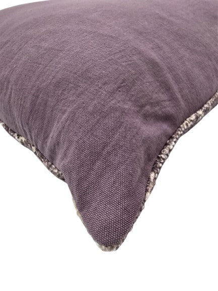 Cushion embroidered with dandelion motif, 50 cm x 50 cm