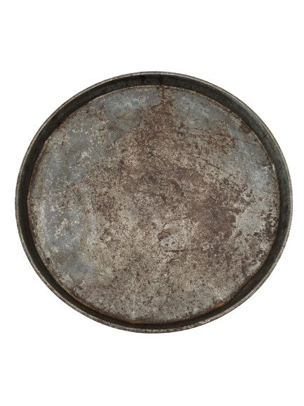 Metal tray in rust look