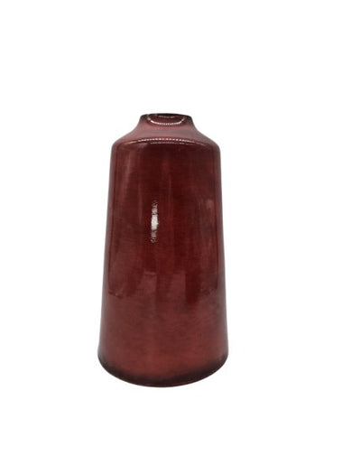 Metal vase in burgundy