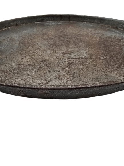 Metal tray in rust look