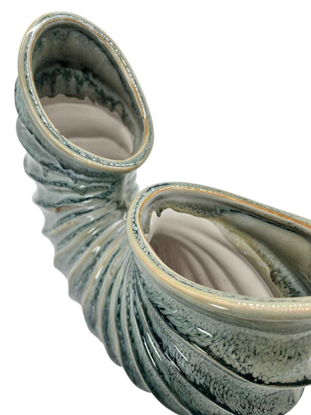 Vase aus Keramik glasiert Muschelform in Grün Daan Kromhout