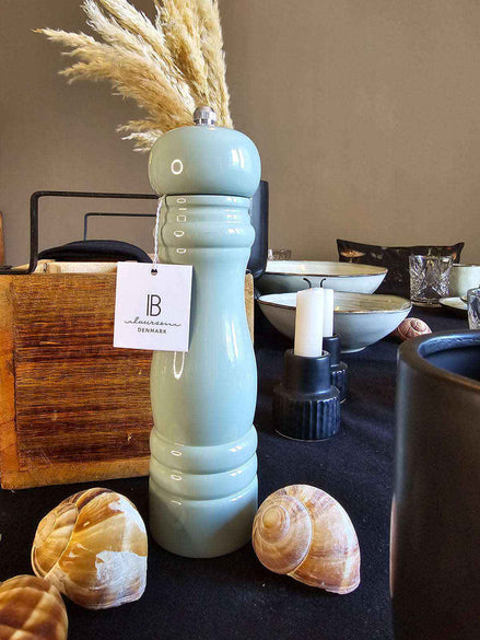 Salz- und Pfeffermühle in Hellgrün IB Laursen